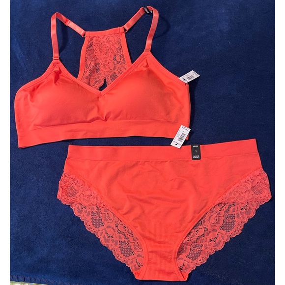 Torrid Lace Back Bright Coral Bralette NWT SIZE 2 (18/20) - Picture 9 of 12